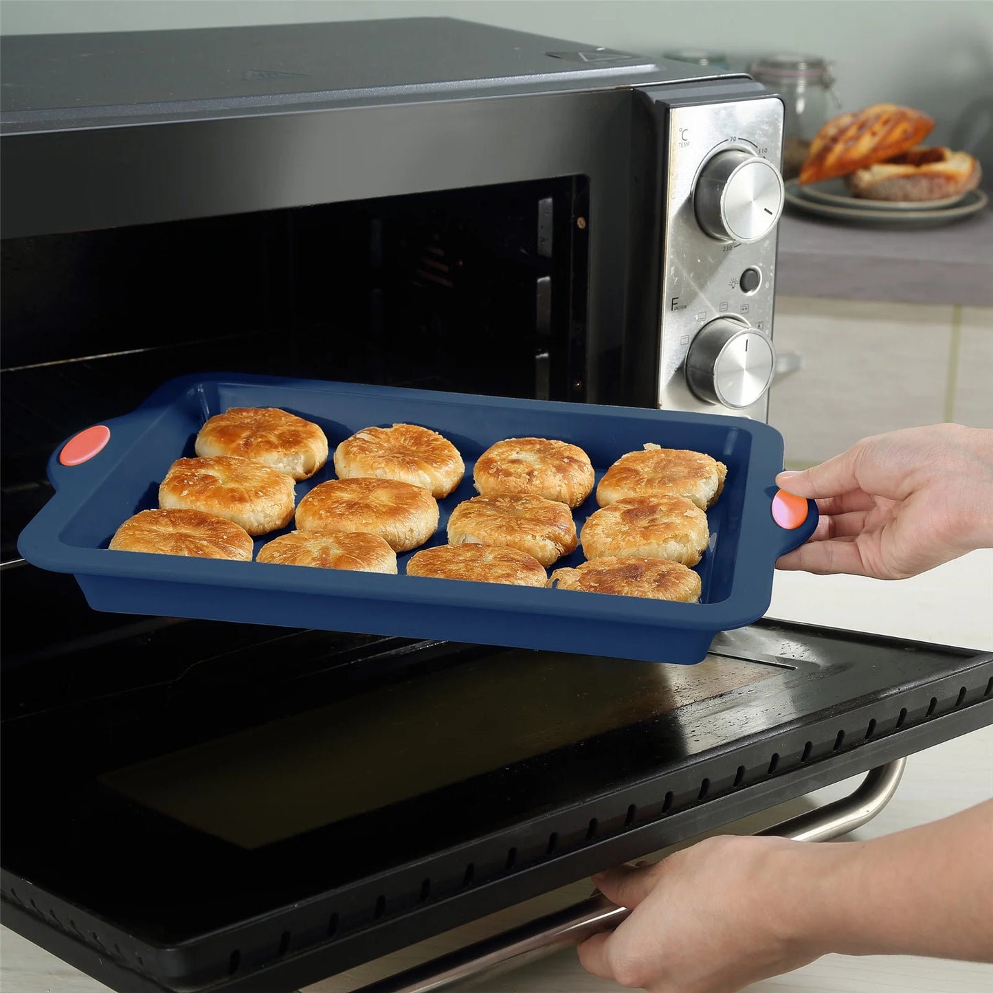 Silicone Baking Pans Set, 4 Pieces Nonstick Bakeware Set with Baking Pans, Baking Sheets, Cookie Sheets, Cake Pan with Metal Reinforced Frame More Strength, Navy Blue