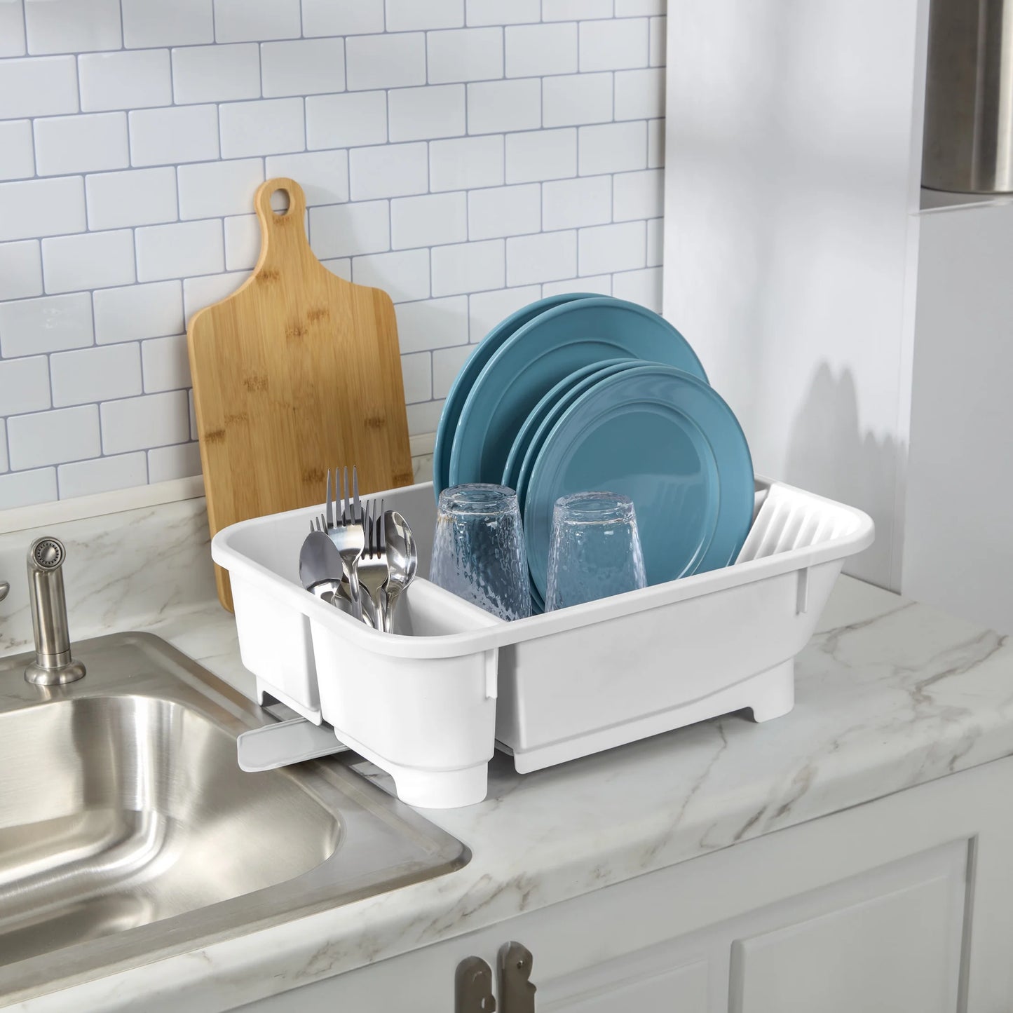 Sink Set, Space-Efficient, Self-Draining with Retractable Spout, White